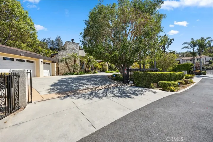 270 S Orange Acres Drive, Anaheim Hills, California 92807