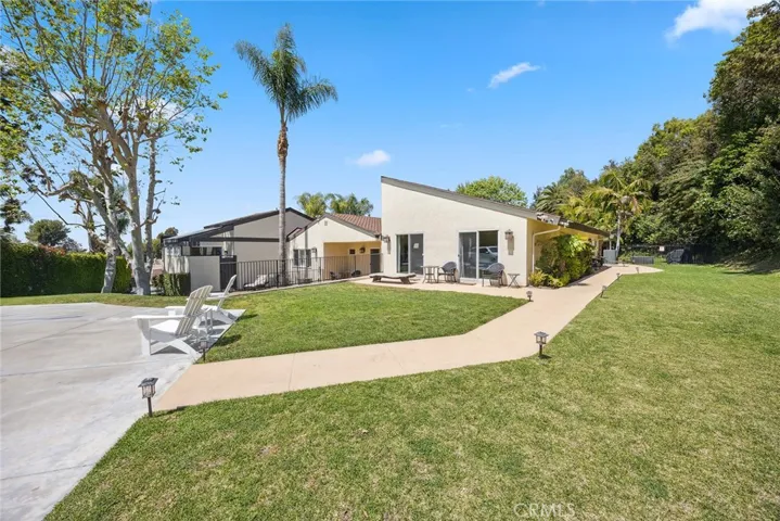 270 S Orange Acres Drive, Anaheim Hills, California 92807