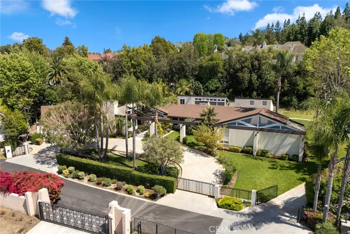 270 S Orange Acres Drive, Anaheim Hills, California 92807