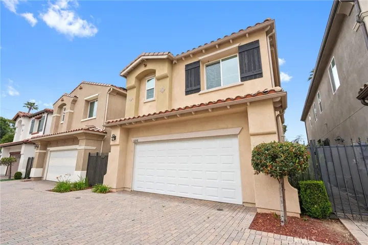 8258 N Haven Lane, Northridge, California 91325