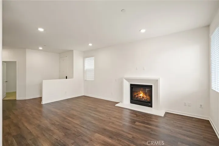 8258 N Haven Lane, Northridge, California 91325