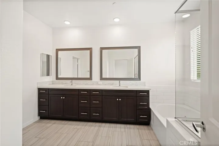 8258 N Haven Lane, Northridge, California 91325