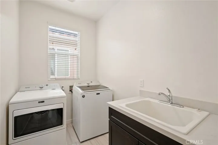 8258 N Haven Lane, Northridge, California 91325