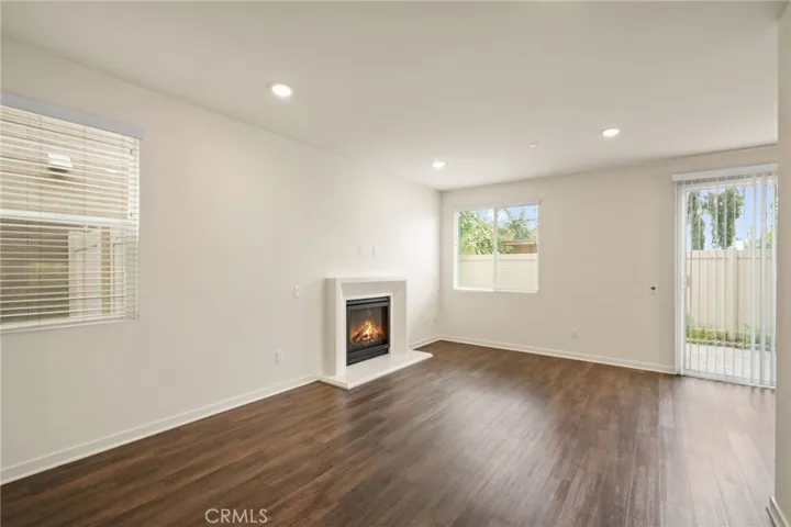 8258 N Haven Lane, Northridge, California 91325