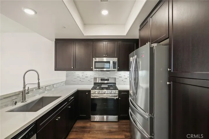 8258 N Haven Lane, Northridge, California 91325