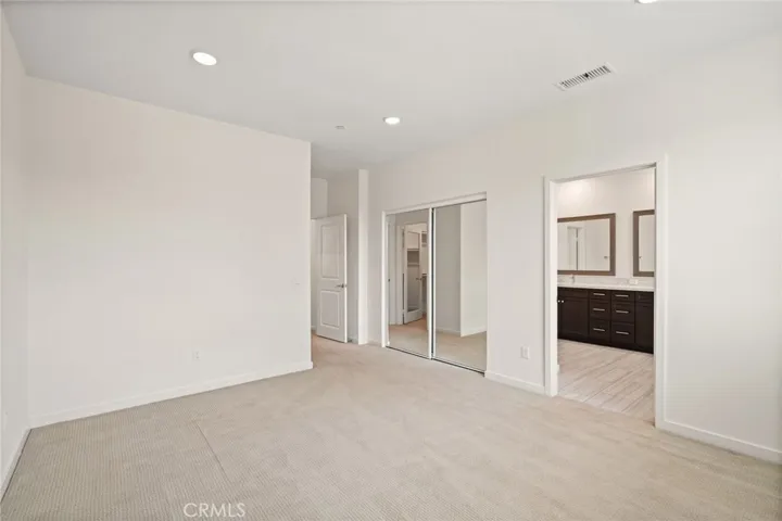 8258 N Haven Lane, Northridge, California 91325