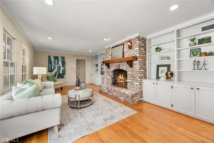 1127 Crestview Drive, Fullerton, California 92833
