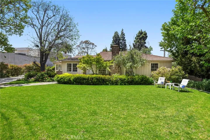1127 Crestview Drive, Fullerton, California 92833
