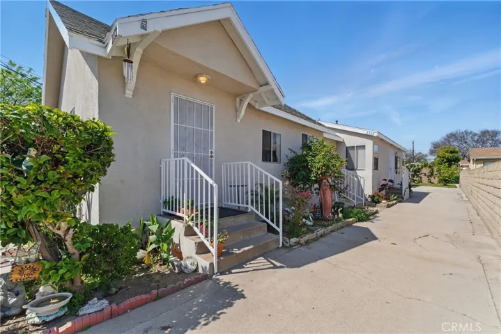 1113 Flint Avenue, Wilmington, California 90744