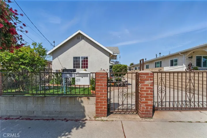 1113 Flint Avenue, Wilmington, California 90744