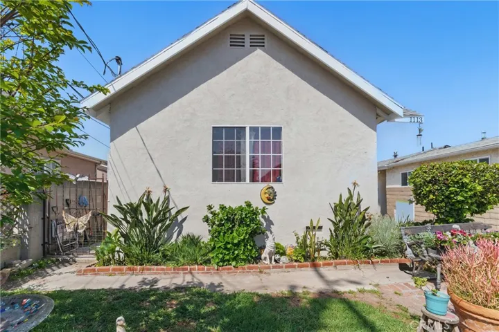 1113 Flint Avenue, Wilmington, California 90744