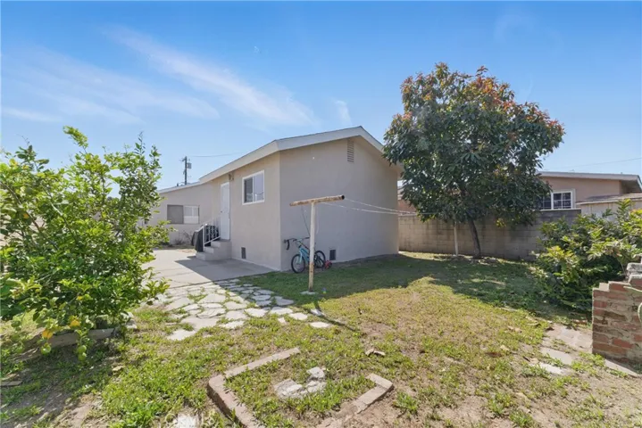 1113 Flint Avenue, Wilmington, California 90744