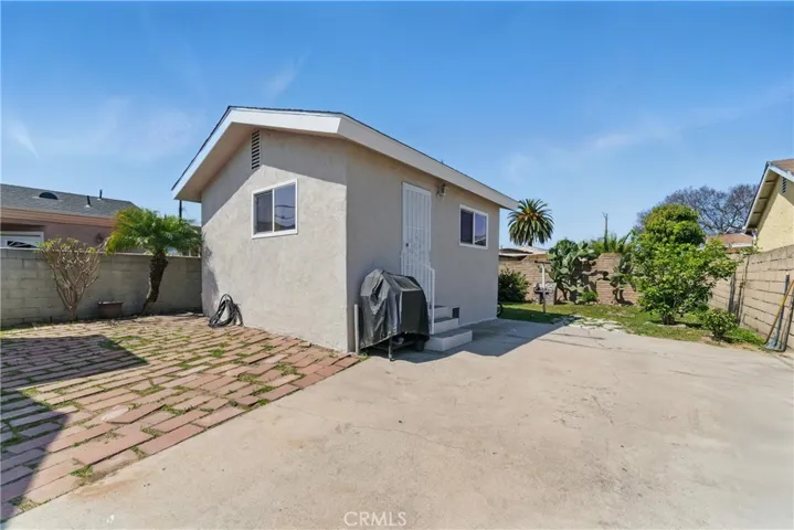 1113 Flint Avenue, Wilmington, California 90744
