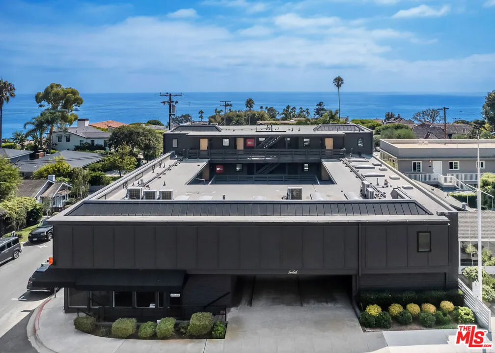 1105 N Coast Highway, Laguna Beach, California 92651, 13 Bedrooms Bedrooms, ,13 BathroomsBathrooms,Residential Income,For Sale,Coast,25536285