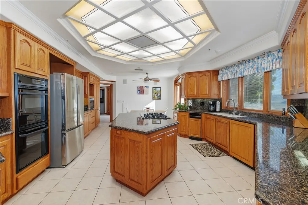 7340 Live Oak Drive, Jurupa Valley, California 92509 home-pic-13