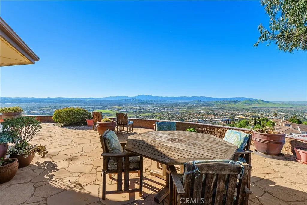 7340 Live Oak Drive, Jurupa Valley, California 92509 home-pic-43