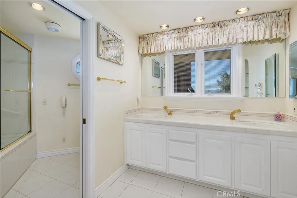 7340 Live Oak Drive, Jurupa Valley, California 92509 home-pic-29
