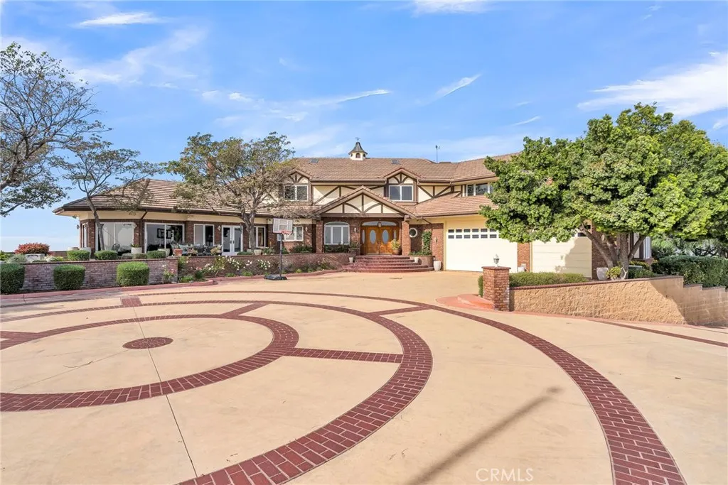 7340 Live Oak Drive, Jurupa Valley, California 92509 home-pic-1
