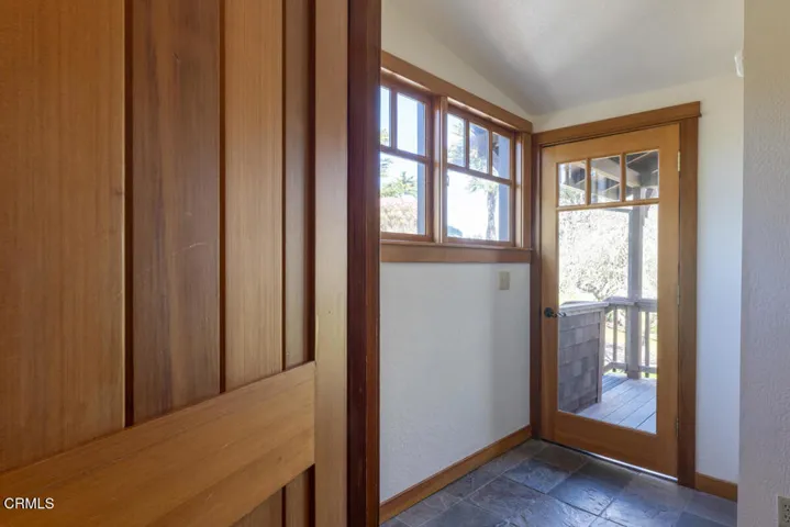 Alcove Entry to Vacation Units