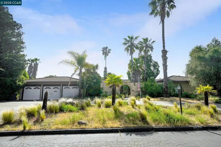 895 Ridge Dr, Concord, California 94518
