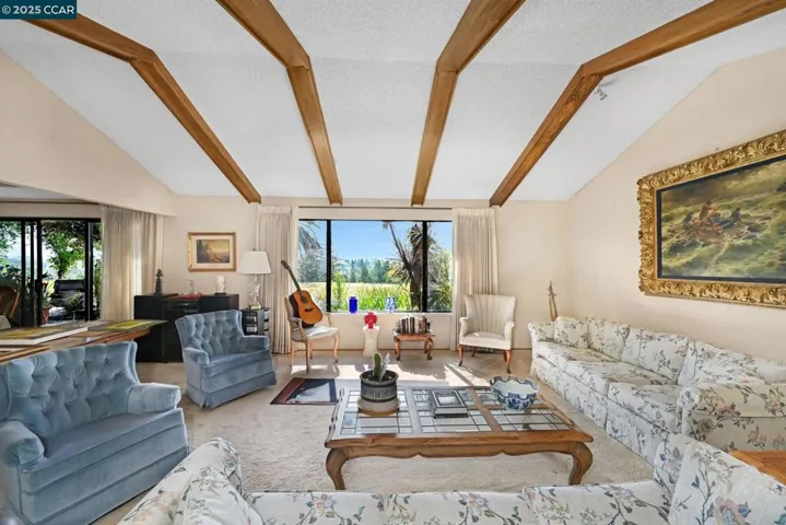 895 Ridge Dr, Concord, California 94518