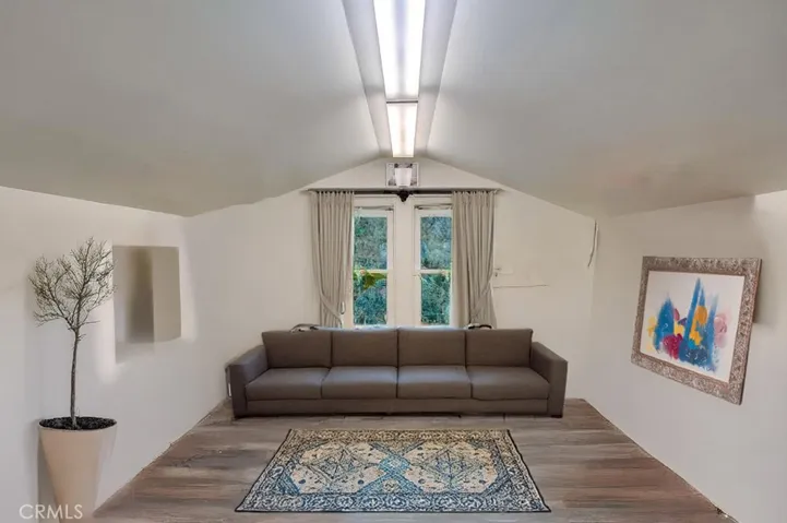 Virtually Staged / Room over garage RT alcove area