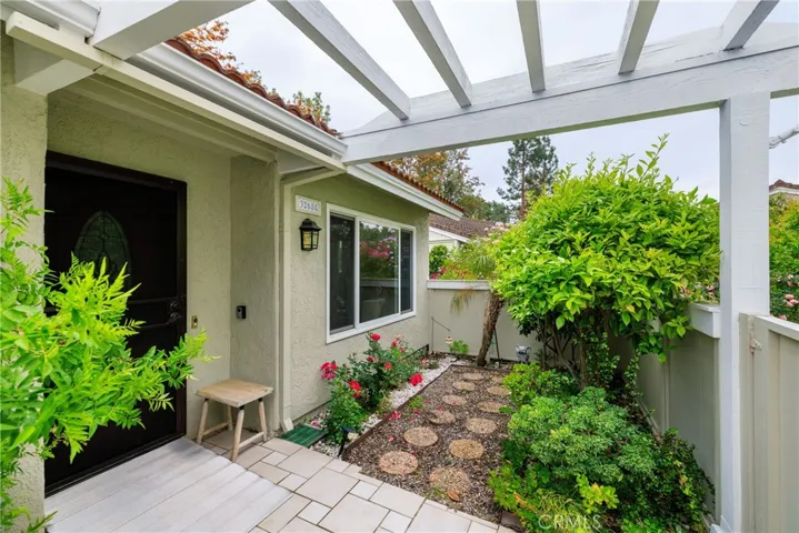 3268 San Amadeo C, Laguna Woods, California 92637