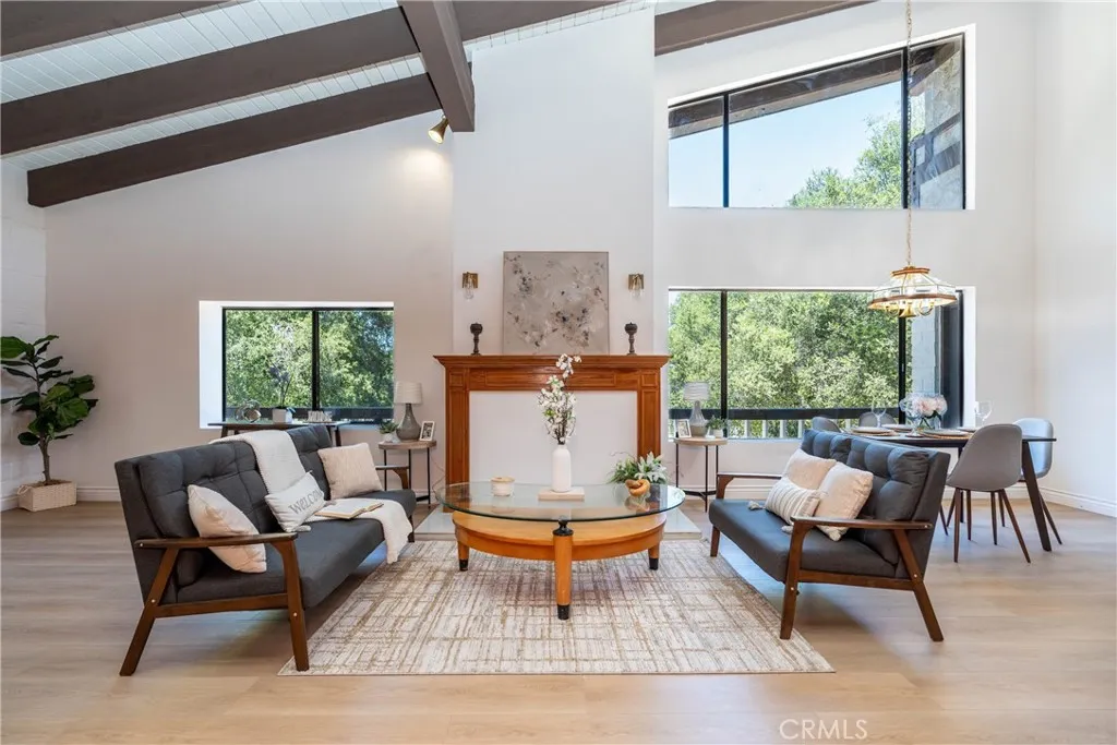 35300 Calle Grande, Lake Elsinore, California 92530 home-pic-2