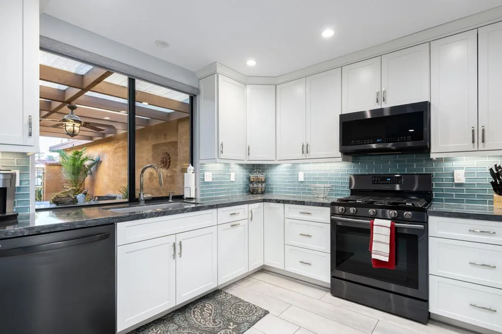 10 Palma Drive, Rancho Mirage, California 92270 home-pic-19