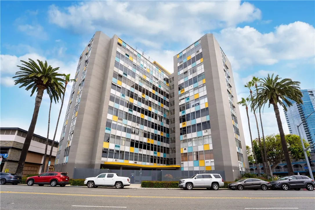 100 Atlantic Avenue 905, Long Beach, California 90802 home-pic-0