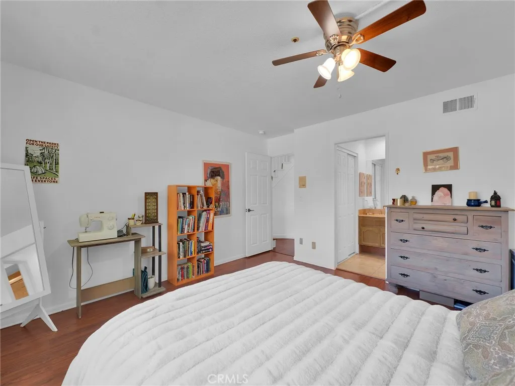 24527 Indian Hill Lane, West Hills, California 91307 home-pic-15