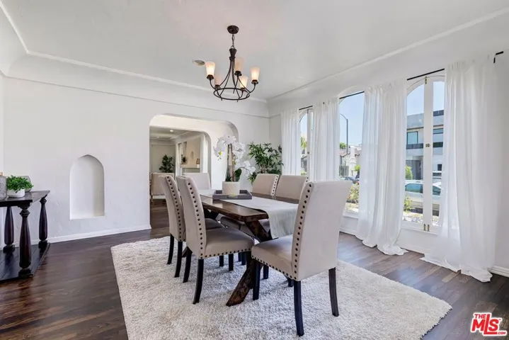 8101 W 4th Street, Los Angeles, California 90048