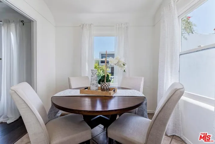 8101 W 4th Street, Los Angeles, California 90048