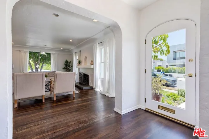 8101 W 4th Street, Los Angeles, California 90048