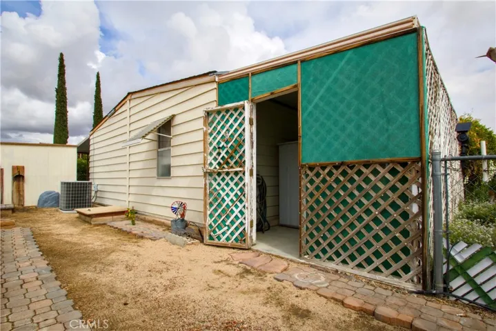 7501 Palm Avenue 97, Yucca Valley, California 92284