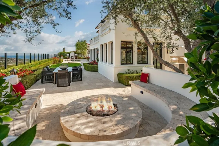 A firepit for those gourmet s'mores