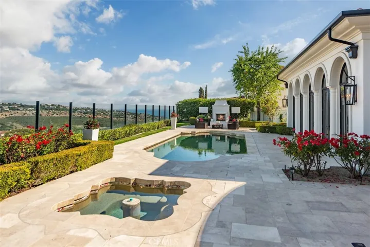 Outdoor entertaining with jacuzzi and pool