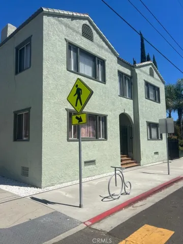 752 Ave Daisy, Long Beach, California 90813