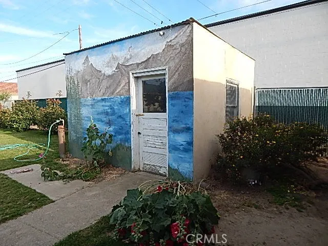 1427 Yolo Street, Corning, California 96021