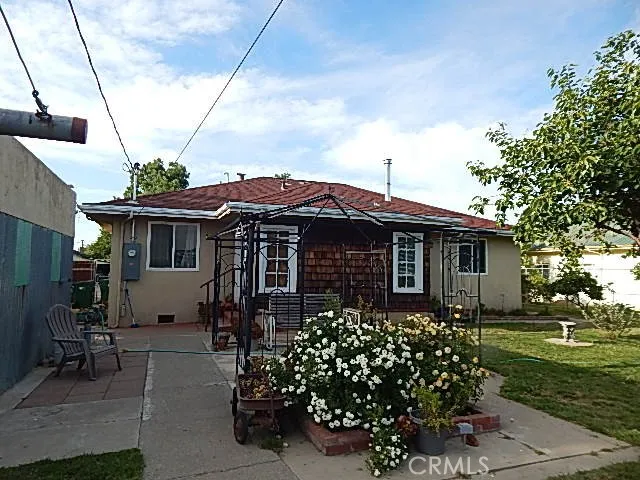 1427 Yolo Street, Corning, California 96021
