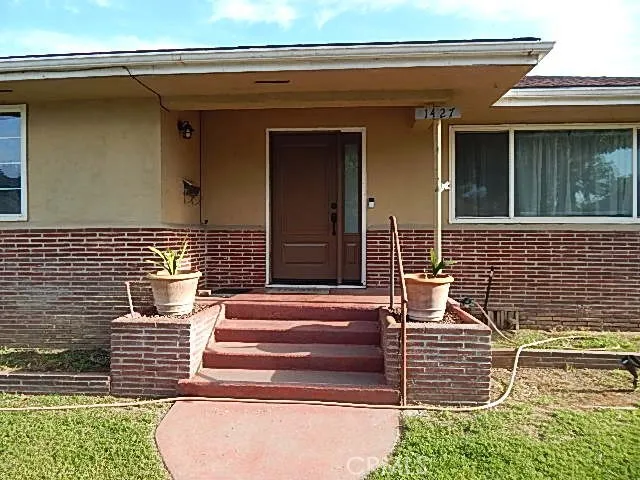 1427 Yolo Street, Corning, California 96021