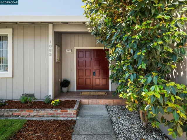 1062 Santa Clara Ln., Petaluma, California 94954