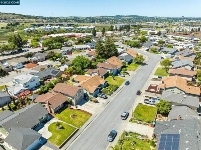 1062 Santa Clara Ln., Petaluma, California 94954