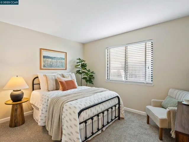 1062 Santa Clara Ln., Petaluma, California 94954