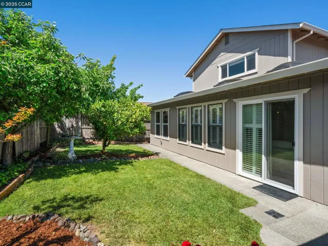 1062 Santa Clara Ln., Petaluma, California 94954