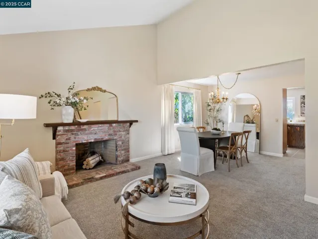 1062 Santa Clara Ln., Petaluma, California 94954