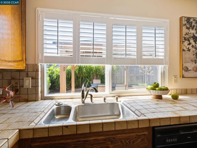 1062 Santa Clara Ln., Petaluma, California 94954