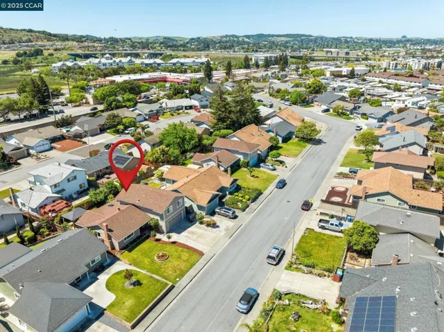 1062 Santa Clara Ln., Petaluma, California 94954