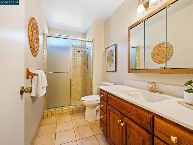 1062 Santa Clara Ln., Petaluma, California 94954