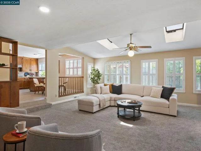 1062 Santa Clara Ln., Petaluma, California 94954